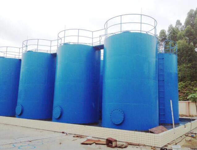 立式儲(chǔ)油罐 