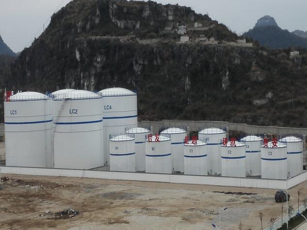 立式儲(chǔ)油罐 